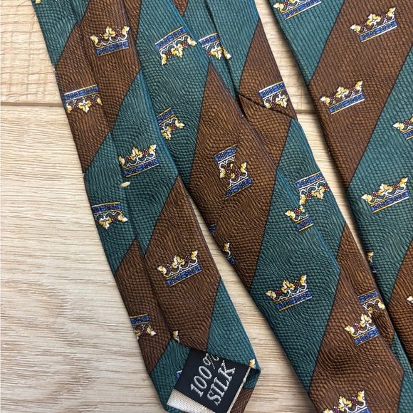 Vintage Oscar de la Renta Men's Green and Brown Tie Vintage Silk Tie - Picture 3 of 5